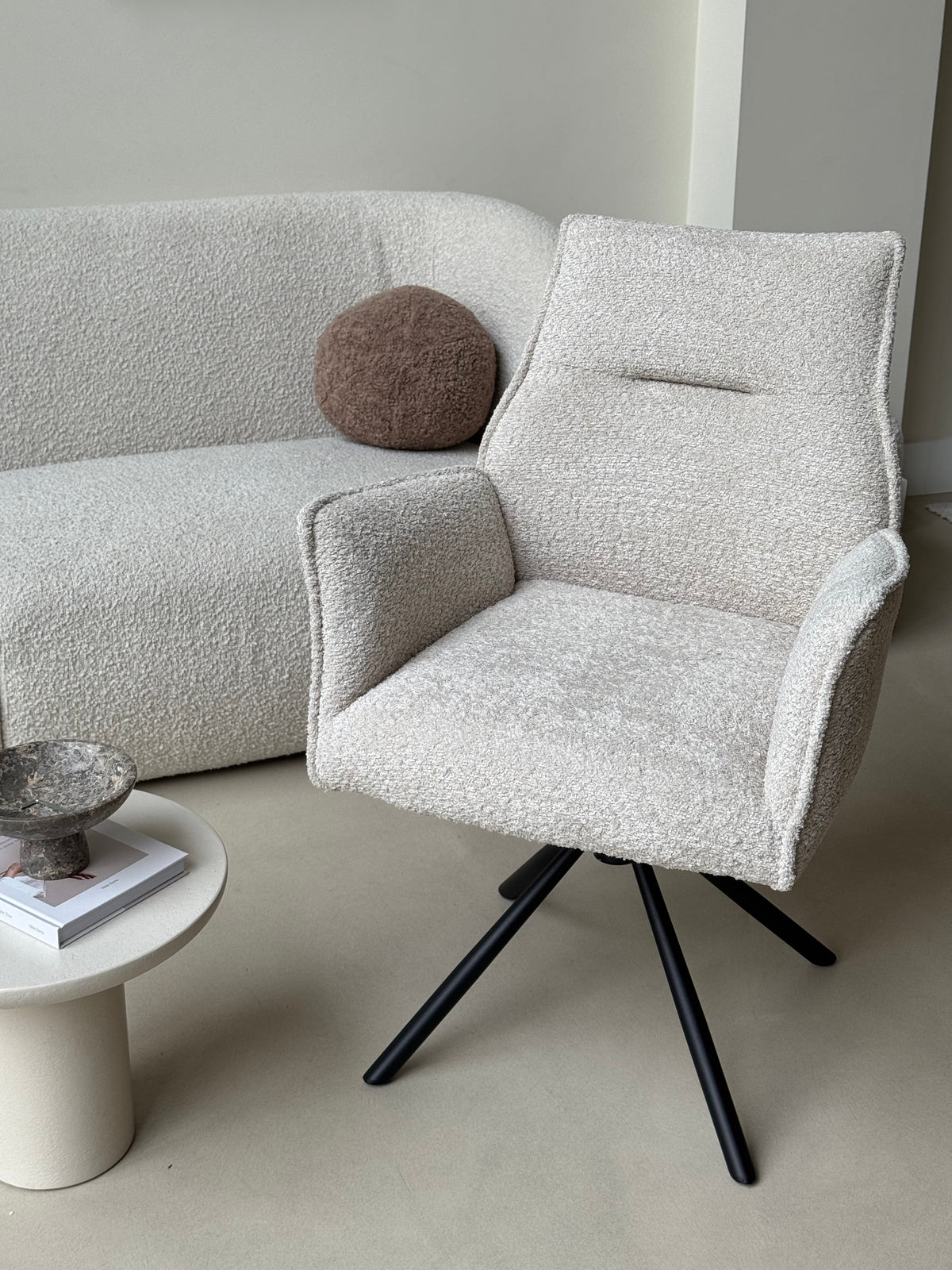 Nora drejestol beige chenille