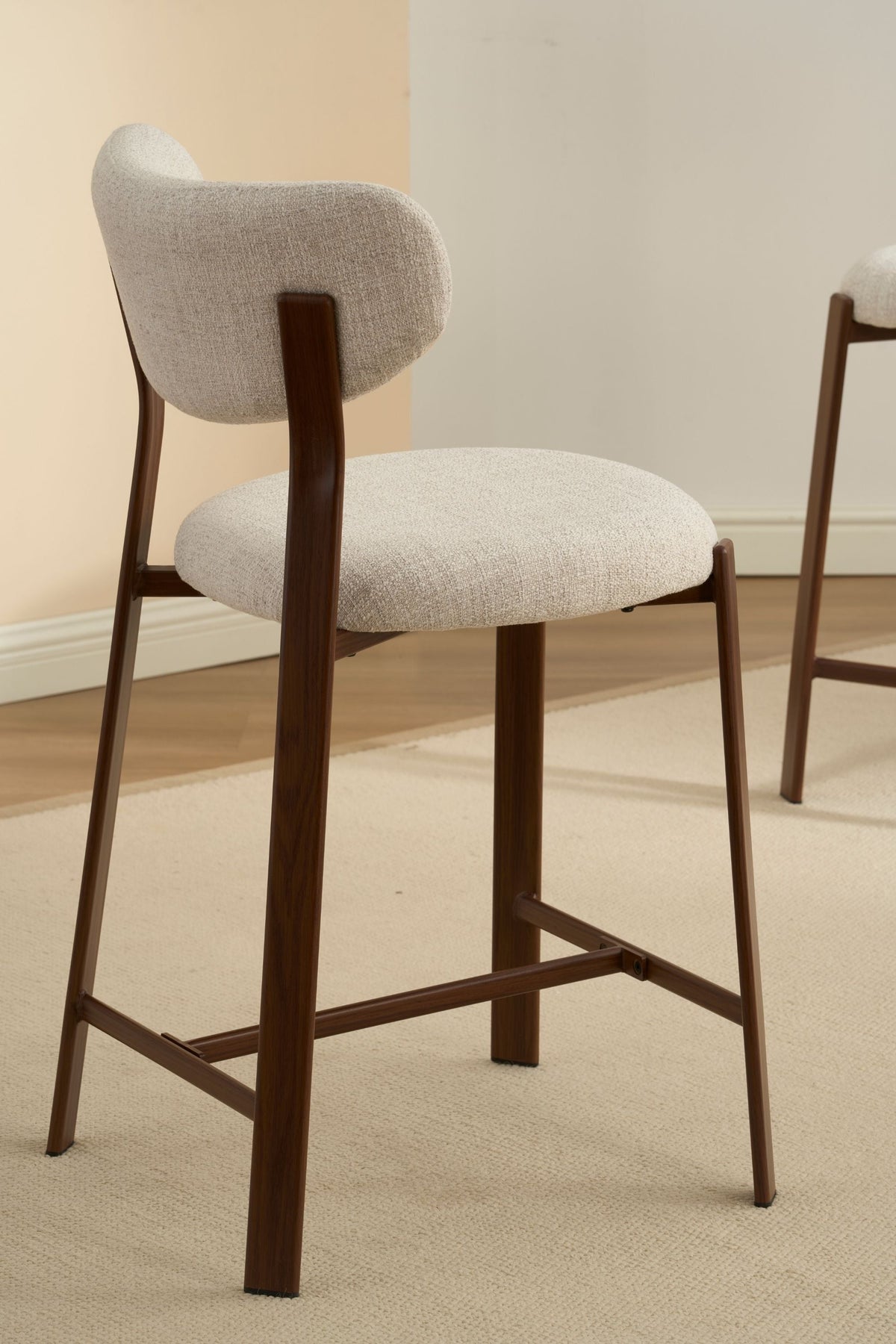 Jane Barstol - Beige - Valnød-look