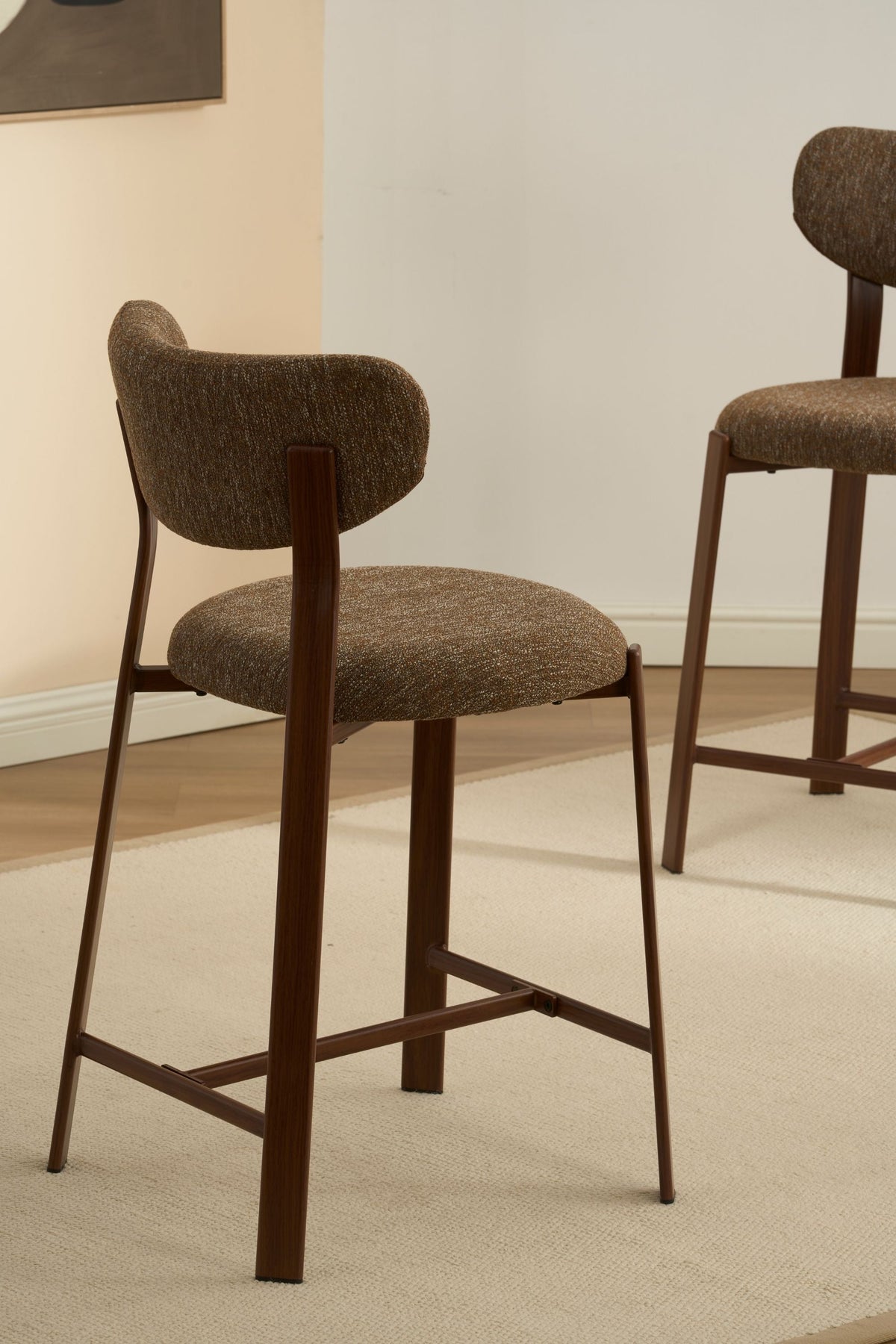 Jane Barstol - Brun - Valnød-look